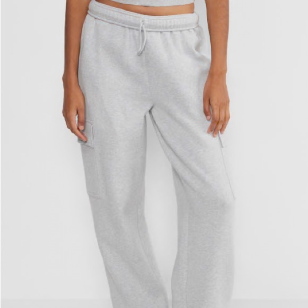 Aritzia Women's Cozy Fleece Sweatpants, Boyfriend-Fit, Cloud-white color